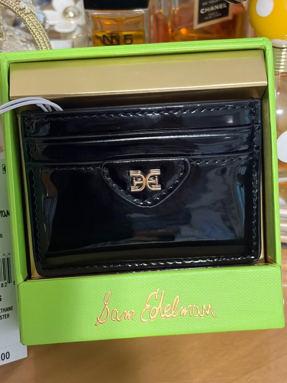 SAM EDELMAN GLOSSY BLACK PATENT CARD CASE IN A GIFT BOX